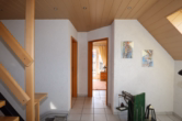 Diele DG - Schnuckeliges Einfamilienhaus mit kleinem pflegeleichten Grundstück und Garage, Bongard (5)