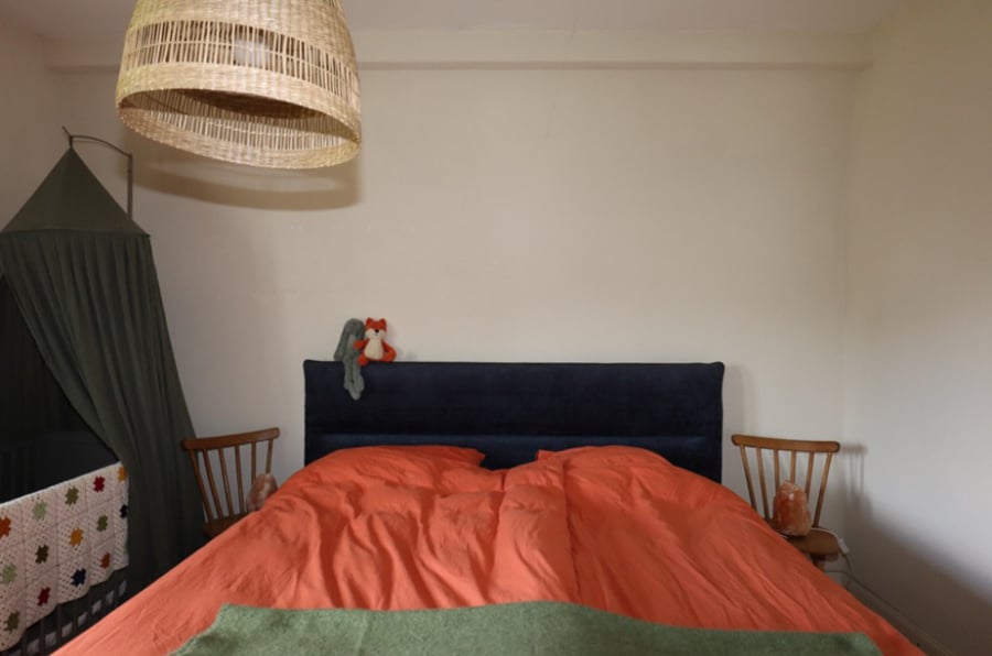 Schlafzimmer - **VERKAUFT**Geräumiges Wohnhaus mit Fernblick, Betriebsgebäude und großem Grundstück Pantenburg (2)