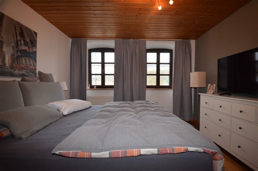 Schlafzimmer - 2 huizen als interessant beleggingsobject of voor eigen gebruik, Niederehe (12)