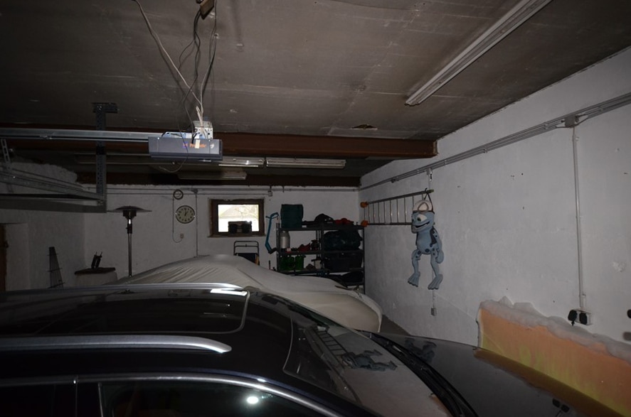 Aufwendig renoviertes historisches Landhaus, Niederehe (12) - Garage
