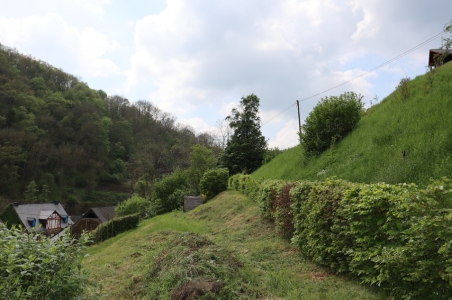 Monreal - Baugrundstück unterhalb der Monrealer Löwenburg, Monreal