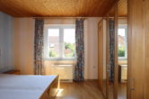 Schlafen ELW - Einfamilienhaus mit Garage, Wintergarten schöner Aussicht und Garten, Oberbettingen (30)